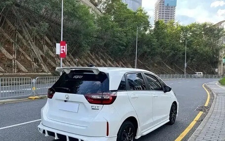 Honda Fit, 2022 год, 1 090 000 рублей, 5 фотография