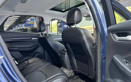 Ford Escort, 2021 год, 1 080 000 рублей, 9 фотография