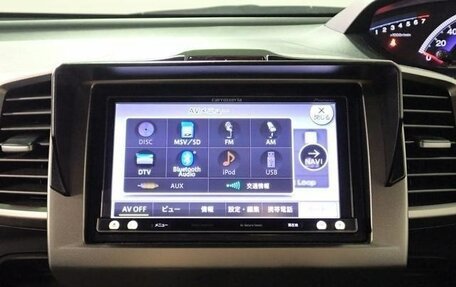 Honda Freed I, 2013 год, 835 000 рублей, 8 фотография