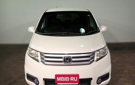 Honda Freed I, 2013 год, 835 000 рублей, 4 фотография