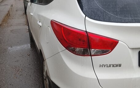 Hyundai ix35 I рестайлинг, 2012 год, 910 000 рублей, 2 фотография