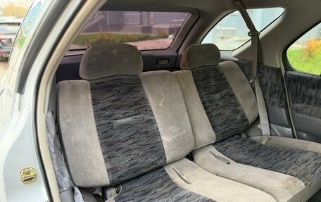 Nissan Rnessa, 1999 год, 270 000 рублей, 9 фотография