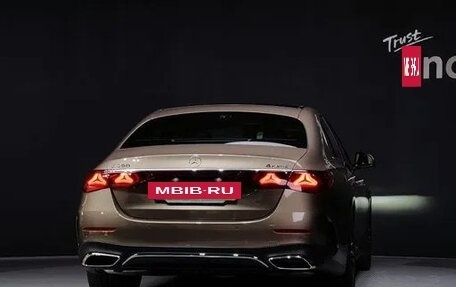 Mercedes-Benz E-Класс, 2025 год, 8 930 000 рублей, 4 фотография