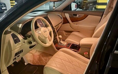 Infiniti QX70, 2014 год, 2 200 000 рублей, 8 фотография