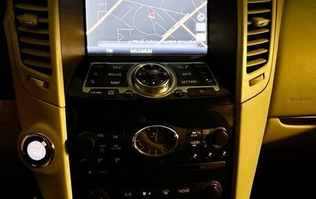 Infiniti QX70, 2014 год, 2 200 000 рублей, 9 фотография