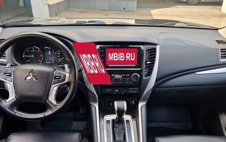 Mitsubishi Pajero Sport III рестайлинг, 2021 год, 2 750 000 рублей, 7 фотография