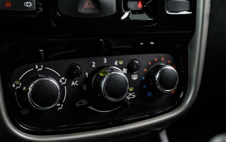 Renault Duster I рестайлинг, 2014 год, 905 000 рублей, 14 фотография