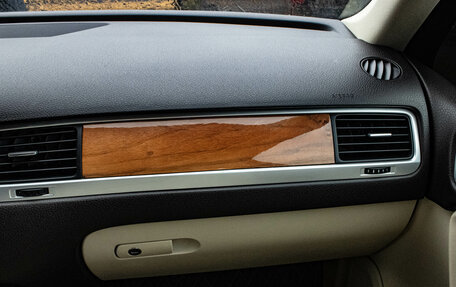 Volkswagen Touareg III, 2011 год, 1 619 000 рублей, 8 фотография