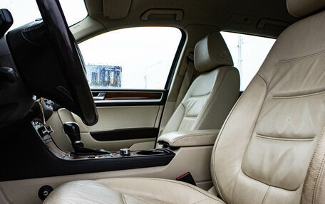 Volkswagen Touareg III, 2011 год, 1 619 000 рублей, 9 фотография