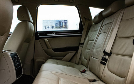 Volkswagen Touareg III, 2011 год, 1 619 000 рублей, 10 фотография