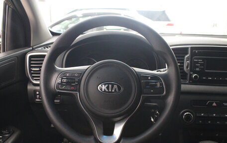 KIA Sportage IV рестайлинг, 2018 год, 1 893 000 рублей, 10 фотография