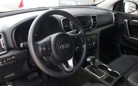 KIA Sportage IV рестайлинг, 2018 год, 1 893 000 рублей, 7 фотография