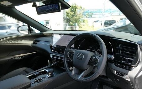 Lexus RX IV рестайлинг, 2025 год, 7 000 000 рублей, 9 фотография