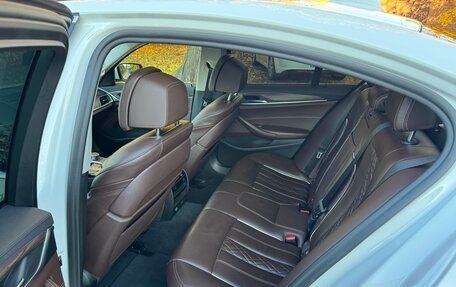 BMW 5 серия, 2019 год, 3 650 000 рублей, 9 фотография