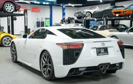 Lexus LFA, 2012 год, 93 000 000 рублей, 5 фотография
