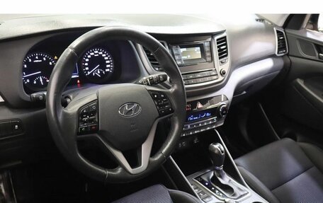 Hyundai Tucson III, 2017 год, 2 050 000 рублей, 6 фотография