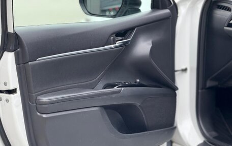 Toyota Camry, 2019 год, 2 100 000 рублей, 9 фотография