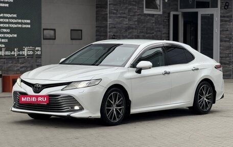 Toyota Camry, 2019 год, 2 100 000 рублей, 2 фотография