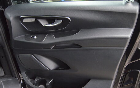 Mercedes-Benz Vito, 2019 год, 4 450 000 рублей, 21 фотография
