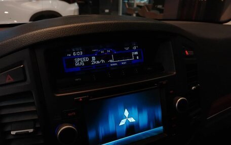 Mitsubishi Pajero IV, 2007 год, 1 299 000 рублей, 19 фотография