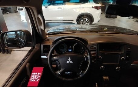 Mitsubishi Pajero IV, 2007 год, 1 299 000 рублей, 32 фотография