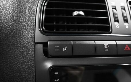 Volkswagen Polo VI (EU Market), 2011 год, 825 000 рублей, 17 фотография