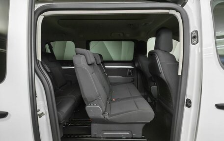 Peugeot Traveller I, 2019 год, 3 289 000 рублей, 16 фотография