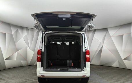 Peugeot Traveller I, 2019 год, 3 289 000 рублей, 23 фотография