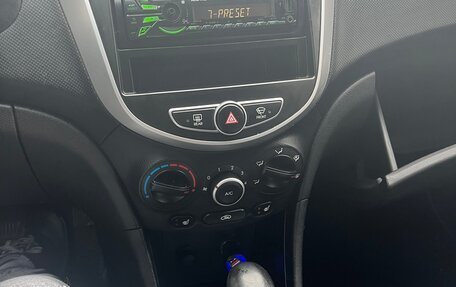 Hyundai Solaris II рестайлинг, 2012 год, 670 000 рублей, 9 фотография