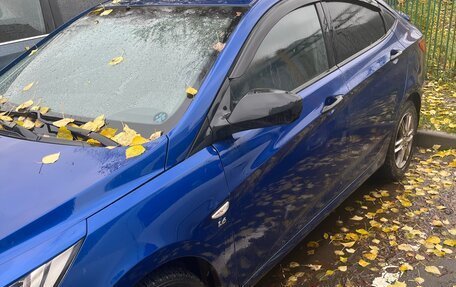 Hyundai Solaris II рестайлинг, 2012 год, 670 000 рублей, 3 фотография