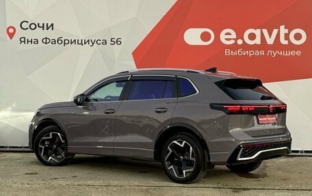 Volkswagen Tiguan, 2024 год, 4 680 000 рублей, 6 фотография