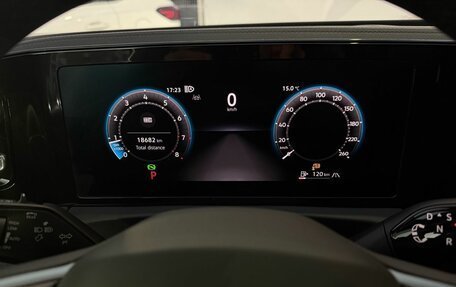 Volkswagen Tiguan, 2024 год, 4 680 000 рублей, 10 фотография