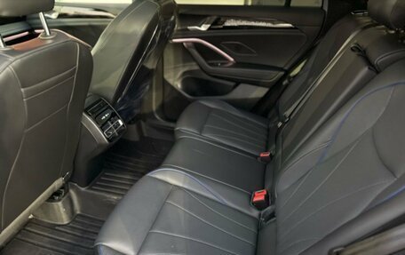 Volkswagen Tiguan, 2024 год, 4 680 000 рублей, 15 фотография