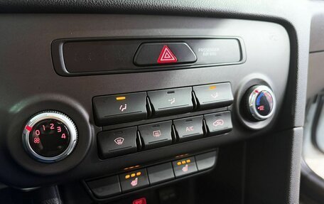 KIA Sportage IV рестайлинг, 2019 год, 1 999 000 рублей, 15 фотография