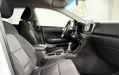 KIA Sportage IV рестайлинг, 2019 год, 1 999 000 рублей, 11 фотография