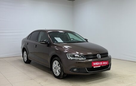 Volkswagen Jetta VI, 2014 год, 1 080 000 рублей, 3 фотография