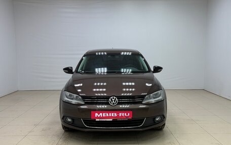 Volkswagen Jetta VI, 2014 год, 1 080 000 рублей, 2 фотография