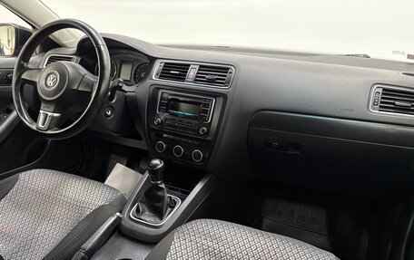 Volkswagen Jetta VI, 2014 год, 1 080 000 рублей, 12 фотография