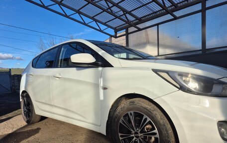 Hyundai Solaris II рестайлинг, 2011 год, 900 000 рублей, 12 фотография