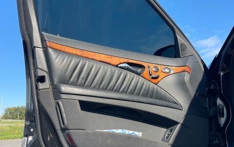 Mercedes-Benz E-Класс, 2002 год, 900 000 рублей, 11 фотография