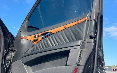 Mercedes-Benz E-Класс, 2002 год, 900 000 рублей, 8 фотография