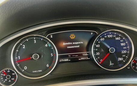 Volkswagen Touareg III, 2013 год, 2 400 000 рублей, 2 фотография