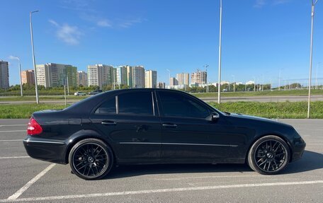 Mercedes-Benz E-Класс, 2002 год, 900 000 рублей, 3 фотография