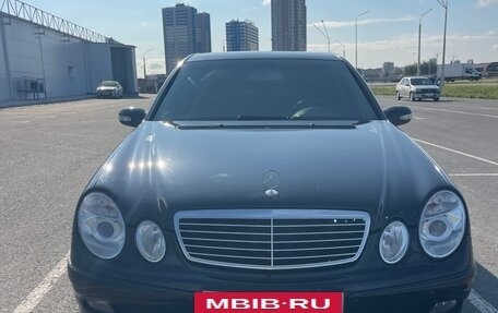 Mercedes-Benz E-Класс, 2002 год, 900 000 рублей, 6 фотография