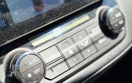 Toyota RAV4, 2017 год, 2 600 000 рублей, 10 фотография