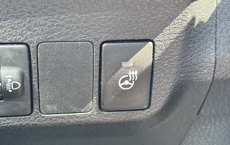 Toyota RAV4, 2017 год, 2 600 000 рублей, 17 фотография