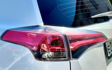 Toyota RAV4, 2017 год, 2 600 000 рублей, 16 фотография