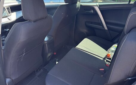 Toyota RAV4, 2017 год, 2 600 000 рублей, 11 фотография