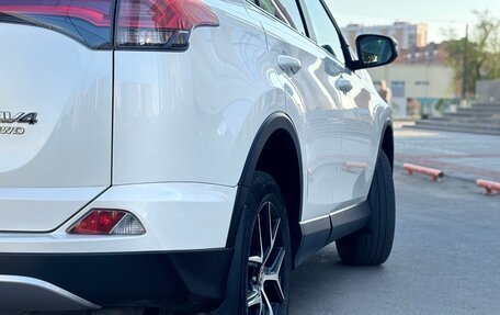 Toyota RAV4, 2017 год, 2 600 000 рублей, 22 фотография