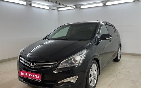 Hyundai Solaris II рестайлинг, 2015 год, 865 000 рублей, 1 фотография